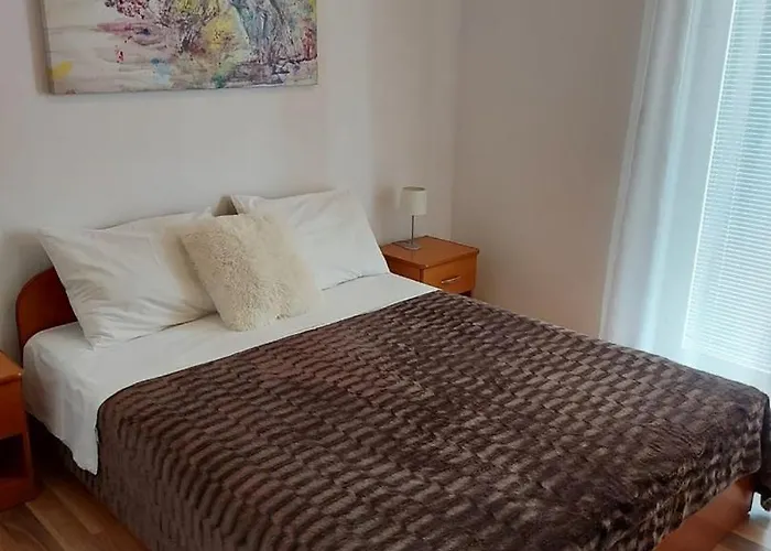 Cozy Neda Near The Sea 3*