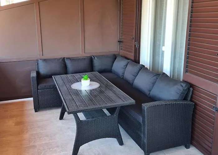 Cozy Neda Near The Sea Gostinjska kuća 3*